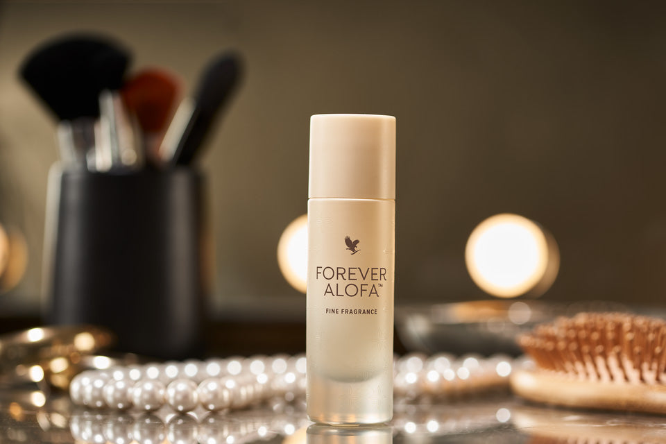 Forever Alofa – parfem sa citrusnim, cvetnim i drvenastim notama u bočici inspirisanoj Samoanskom kulturom