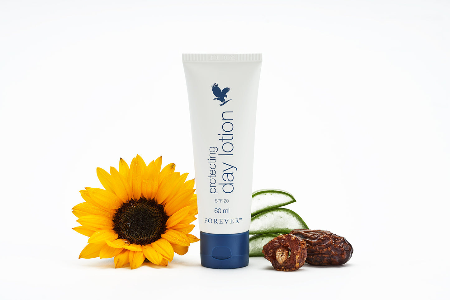 Protecting Day Lotion – dnevna krema sa SPF 20, alojom, lubenicom i japanskom ružom za hidrataciju i zaštitu

